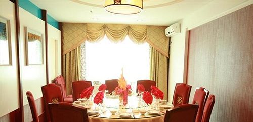 Southwest Hotel - Urumqi Exterior photo